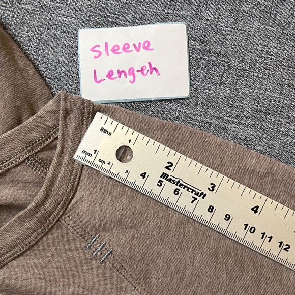 Lululemon Henley Pullover Stretch long Sleeve Shirt - Men's Size XL - Tan - Picture 5 of 8